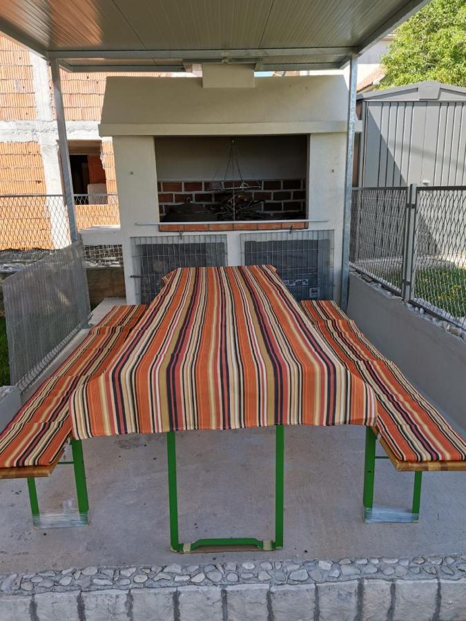 Marini Apartmani Трогир Екстериор снимка