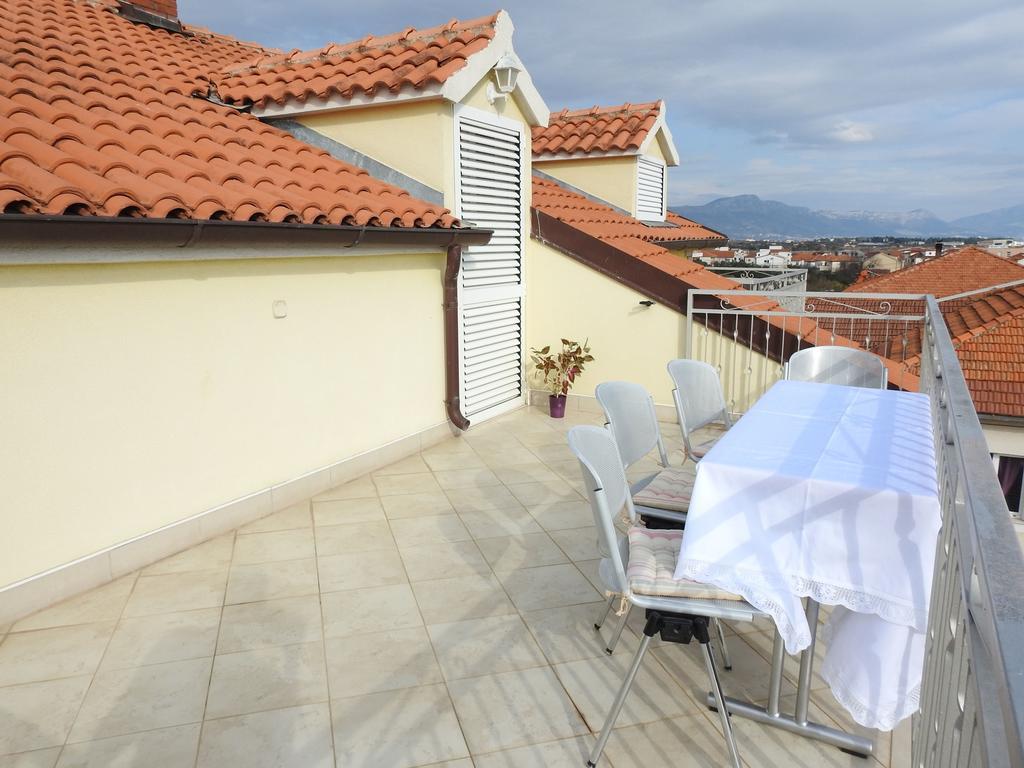 Marini Apartmani Трогир Екстериор снимка