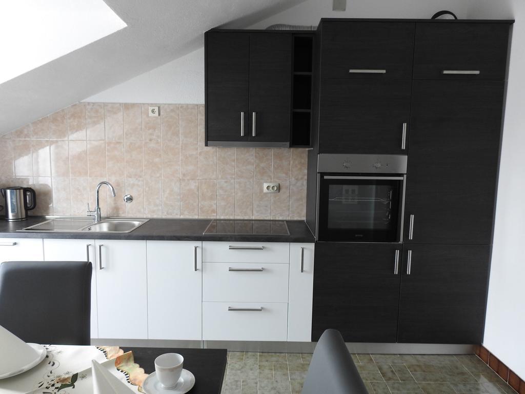 Marini Apartmani Трогир Екстериор снимка